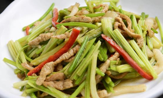 芹菜清热利湿 芹菜的5种制作烹饪方法